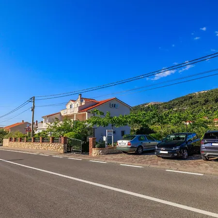 Apartament Marina Mundanije