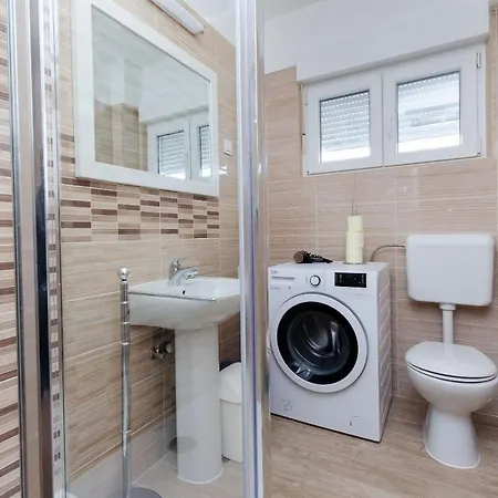 Marina Apartment *