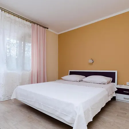 Marina Apartment *